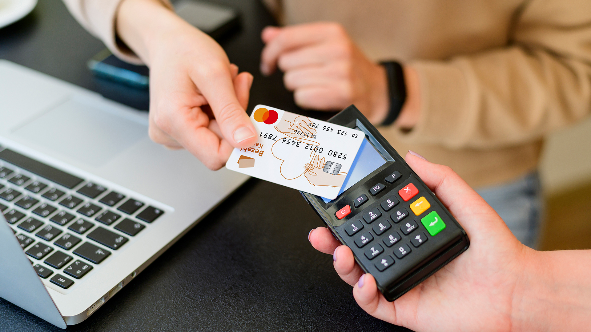 43_paycenter_pressemitteilung_bezahlkarte